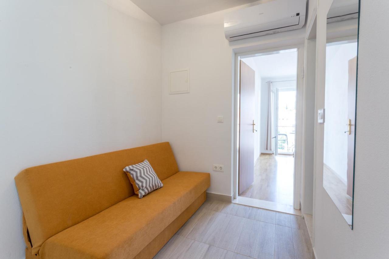 Apartments Sanja Хвар Екстер'єр фото