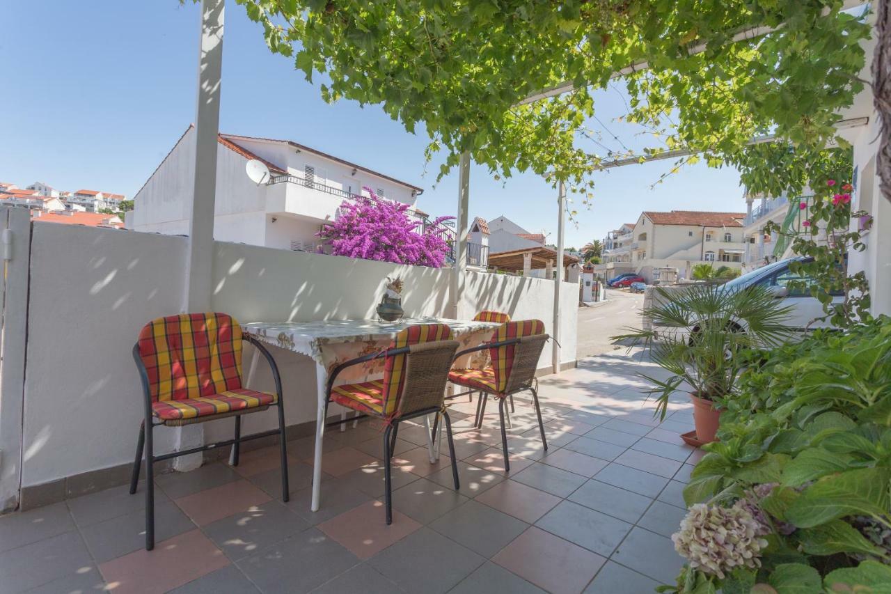 Apartments Sanja Хвар Екстер'єр фото