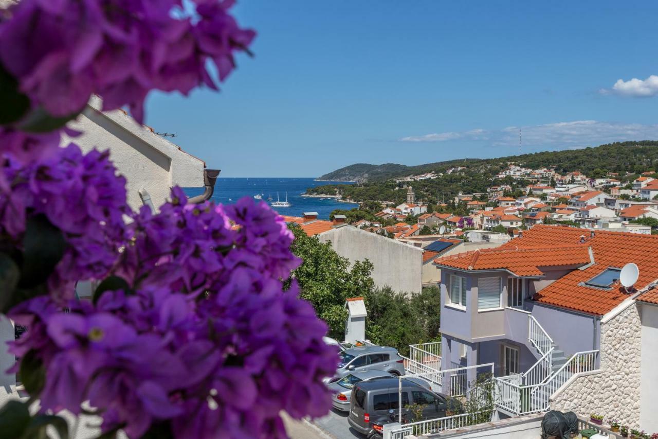 Apartments Sanja Хвар Екстер'єр фото