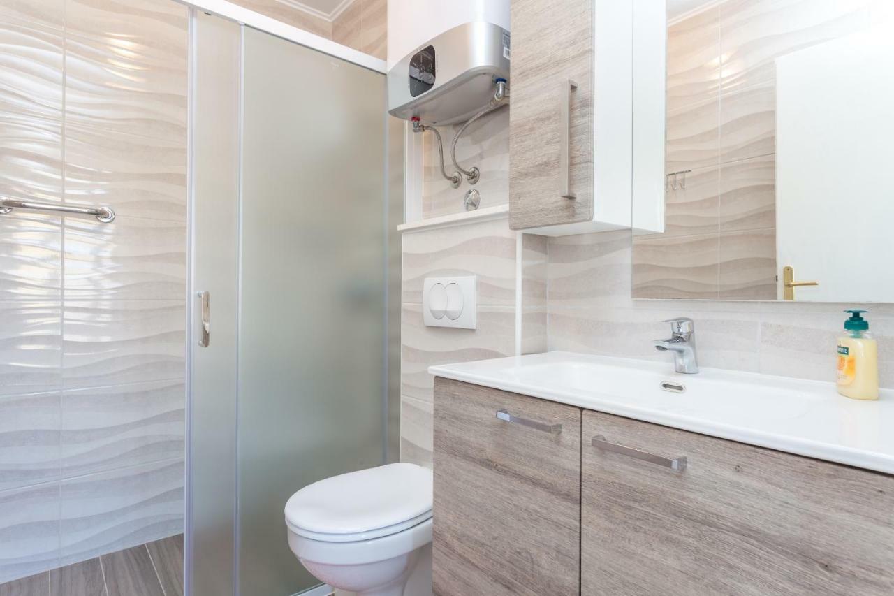 Apartments Sanja Хвар Екстер'єр фото