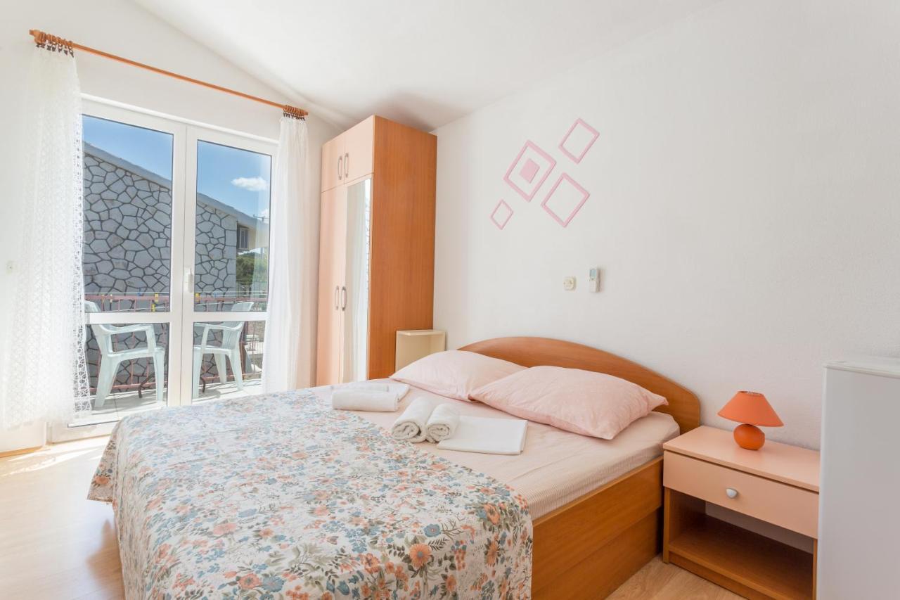 Apartments Sanja Хвар Екстер'єр фото