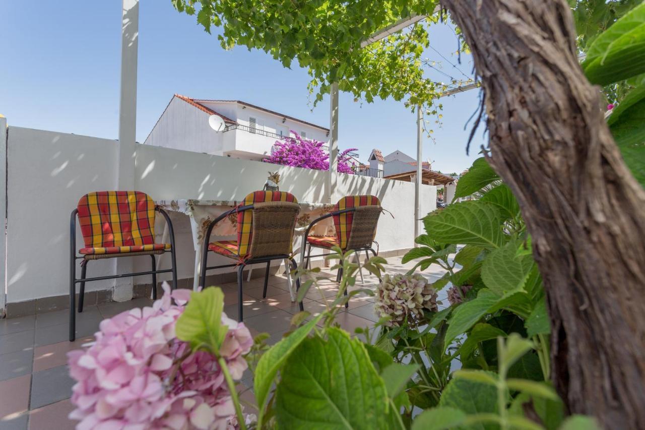 Apartments Sanja Хвар Екстер'єр фото